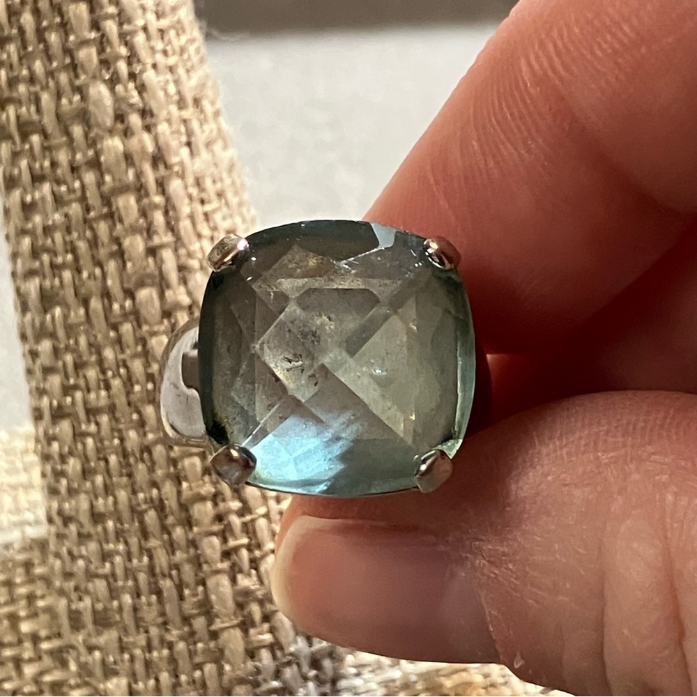 Swarovski Swan Marked Blue Glass Silver Tone Chunky Ring Size 8 **HAS CHIP**